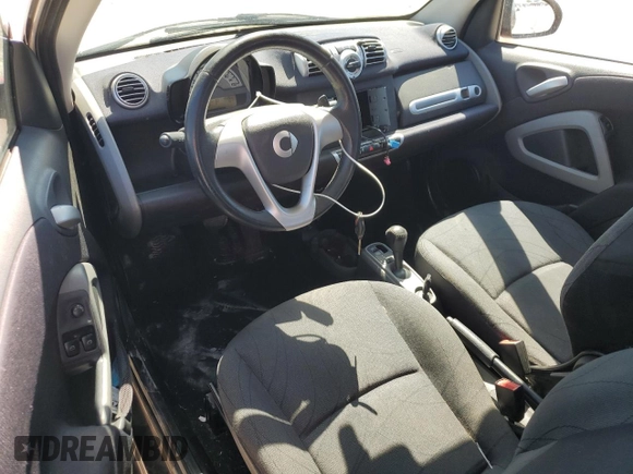 2011 Smart fortwo Passion with VIN WMEEK3BA7BK462796, listed as a Copart auction lot 52819475 with 107,381 mi miles and Salvage title. Bid and sale history available at DreamBid. Image 8.