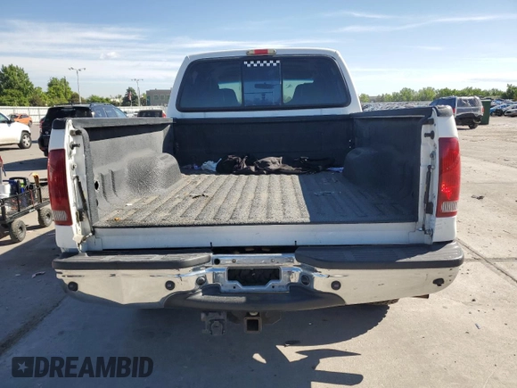 2004 Ford F-250 XL with VIN 1FTNW21PX4EB66482, listed as a Copart auction lot 57772755 with 118,054 mi miles and Clean title. Bid and sale history available at DreamBid. Image 6.