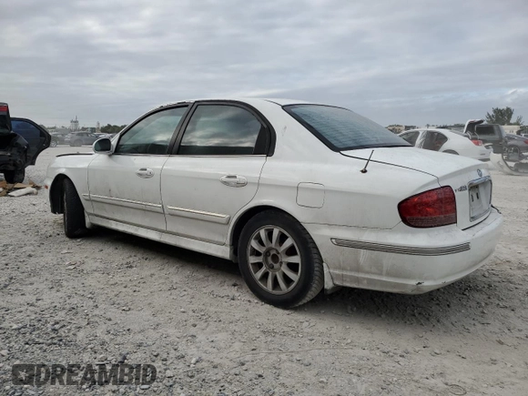 2003 Hyundai Sonata GLS with VIN KMHWF35H03A879762, listed as a Copart auction lot 84282744 with 192,132 mi miles and Salvage Title. Bid and sale history available at carsss.com. Image 2.