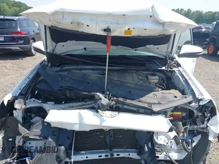2015 Toyota 4Runner SR5 with VIN JTEZU5JR1F5099179, listed as a IAAI auction lot 42481815 with 104,264 mi miles and . Bid and sale history available at DreamBid. Image 10.