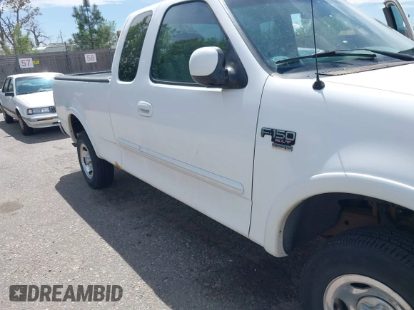 2001 Ford F-150 XL z VIN 1FTRX18W31KF80478, wystawiony jako IAAI lot #42219605 z przebiegiem 127 284 mil mil oraz . Historia ofert i sprzedaży dostępna na DreamBid. Obrazek 6.