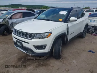 2018 Jeep Compass Limited with VIN 3C4NJDCBXJT298469, listed as a IAAI auction lot 42393665 with 61,589 mi miles and . Bid and sale history available at DreamBid. Image 17.
