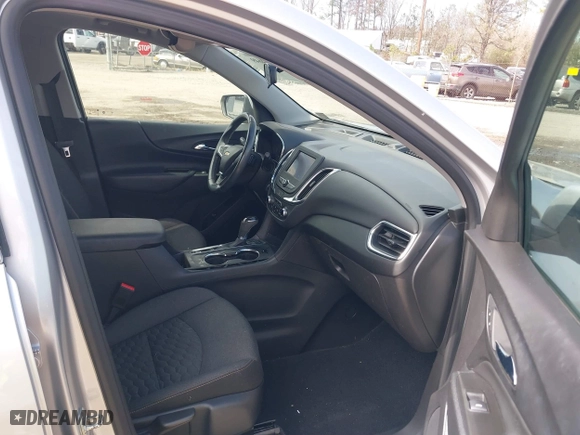 2020 Chevrolet Equinox LT with VIN 3GNAXVEX8LS660861, listed as a IAAI auction lot 41804649 with 53,478 mi miles. Bid and sale history available at carsss.com. Image 5.