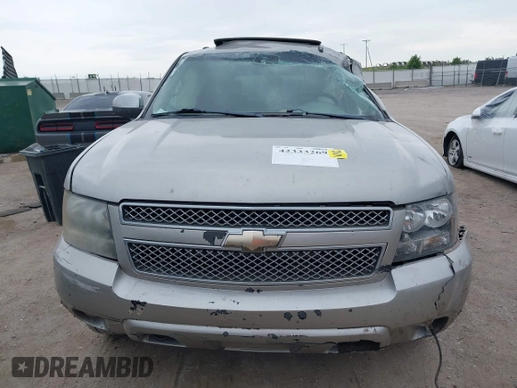 2008 Chevrolet Tahoe LTZ с VIN 1GNFK13028J228178, выставлен на аукционе IAAI как лот 42333269 с пробегом 196 714 миль миль и . История ставок и продаж доступна на DreamBid. Изображение 12.