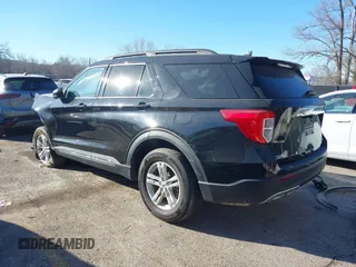 2023 Ford Explorer XLT with VIN 1FMSK8DHXPGB70042, listed as a IAAI auction lot 41429453 with 30,857 mi miles. Bid and sale history available at carsss.com. Image 3.