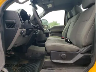 2020 Ford F-250 XL z VIN 1FTBF2A68LEC33248, wystawiony jako Copart lot #62225295 z przebiegiem 37 398 mil mil oraz Szkoda całkowita • Salvage title. Historia ofert i sprzedaży dostępna na DreamBid. Obrazek 7.