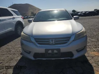 2015 Honda Accord Touring with VIN 1HGCR3F96FA020025, listed as a Copart auction lot 54986945 with 199,916 mi miles and Clean title. Bid and sale history available at DreamBid. Image 5.