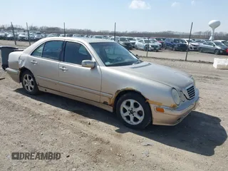 2002 Mercedes-Benz E-Class with VIN WDBJF65J82B413278, listed as a IAAI auction lot 41838880 with 1 mi miles. Bid and sale history available at carsss.com. Image 1.