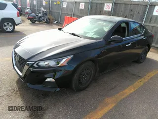 2020 Nissan Altima 2.5 S with VIN 1N4BL4BV3LC201514, listed as a IAAI auction lot 41764154 with 28,493 mi miles. Bid and sale history available at carsss.com. Image 2.
