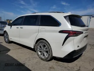 2021 Toyota Sienna Limited with VIN 5TDERKEC8MS007565, listed as a Copart auction lot 45292615 with 36,993 mi miles and Salvage Title. Bid and sale history available at carsss.com. Image 2.