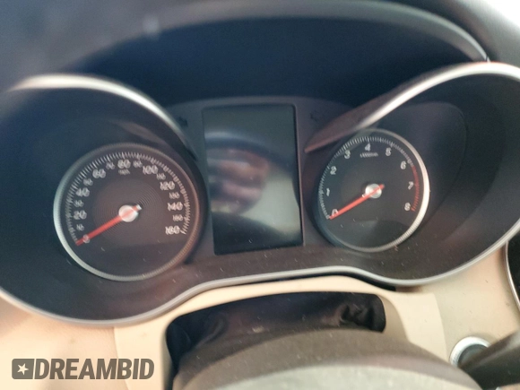 2016 Mercedes-Benz C 300 Luxury with VIN 55SWF4KB0GU102939, listed as a Copart auction lot 58472875 with Not provided miles and Clean title. Bid and sale history available at DreamBid. Image 9.