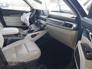 2020 Kia Telluride EX z VIN 5XYP3DHC0LG033039, wystawiony jako IAAI lot #41557612 z przebiegiem 84 882 mil mil oraz . Historia ofert i sprzedaży dostępna na DreamBid. Obrazek 5.