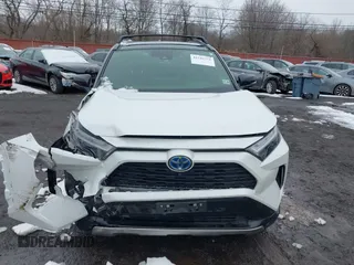 2024 Toyota RAV4 Hybrid XSE with VIN JTME6RFV2RD560488, listed as a IAAI auction lot 41542751 with 9,402 mi miles and . Bid and sale history available at carsss.com. Image 12.