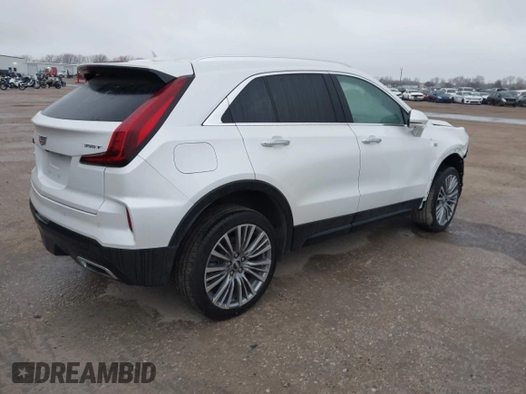 2024 Cadillac XT4 FWD Premium Luxury with VIN 1GYFZCR41RF220114, listed as a IAAI auction lot 41515009 with 6,465 mi miles and . Bid and sale history available at carsss.com. Image 4.