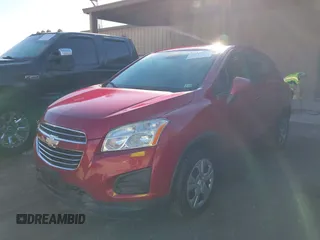 2015 Chevrolet Trax LS with VIN KL7CJKSB4FB262876, listed as a IAAI auction lot 41704107 with 157,152 mi miles. Bid and sale history available at carsss.com. Image 2.