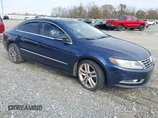2013 Volkswagen CC Lux with VIN WVWRN7AN5DE564926, listed as a IAAI auction lot 41426384 with 181,275 mi miles. Bid and sale history available at carsss.com. Image 1.