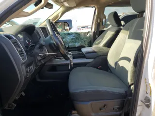 2019 Ram 2500 Big Horn with VIN 3C6UR5DJ9KG696788, listed as a Copart auction lot 86867884 with 56,524 mi miles and Salvage Title. Bid and sale history available at carsss.com. Image 7.