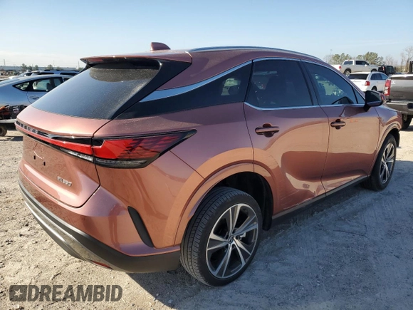 2024 Lexus RX 350 z VIN JTJCHMAA0R2013642, wystawiony jako Copart lot #45470085 z przebiegiem 5 604 mil mil oraz Szkoda całkowita • Salvage title. Historia ofert i sprzedaży dostępna na DreamBid. Obrazek 3.