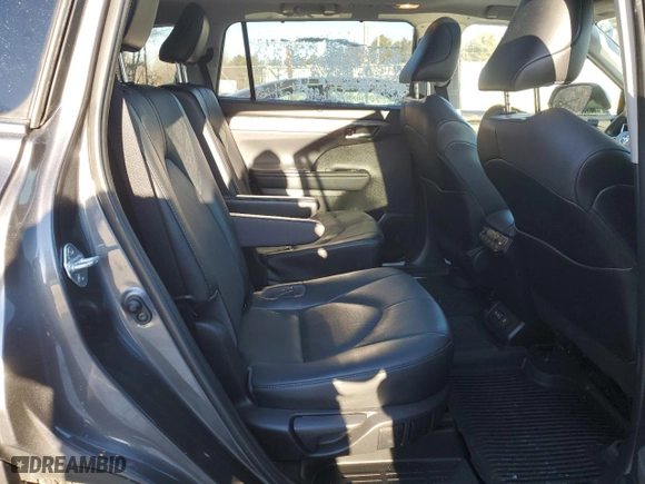 2022 Toyota Highlander Platinum with VIN 5TDFZRBH6NS177826, listed as a Copart auction lot 41782275 with 52,041 mi miles and Salvage Title. Bid and sale history available at carsss.com. Image 11.