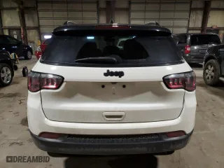 2021 Jeep Compass Altitude with VIN 3C4NJCBB9MT587357, listed as a Copart auction lot 86971684 with 61,011 mi miles and Salvage Title. Bid and sale history available at carsss.com. Image 6.
