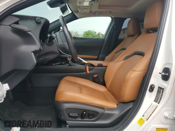 2021 Lexus UX 250h z VIN JTHP9JBH8M2048836, wystawiony jako Copart lot #63264695 z przebiegiem 23 280 mil mil oraz Szkoda całkowita • Salvage title. Historia ofert i sprzedaży dostępna na DreamBid. Obrazek 7.