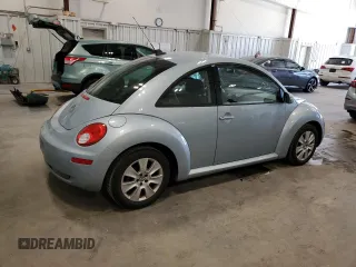 2009 Volkswagen New Beetle Coupe S with VIN 3VWPW31CX9M516865, listed as a Copart auction lot 76178854 with 133,836 mi miles and Clean Title. Bid and sale history available at carsss.com. Image 3.