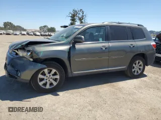 2012 Toyota Highlander with VIN 5TDBK3EH6CS136248, listed as a Copart auction lot 64399845 with 120,522 mi miles and Salvage title. Bid and sale history available at DreamBid. Image 1.