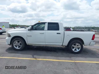 2018 Ram 1500 Express z VIN 3C6RR6KG5JG194863, wystawiony jako IAAI lot #42133048 z przebiegiem 151 614 mil mil oraz . Historia ofert i sprzedaży dostępna na DreamBid. Obrazek 14.