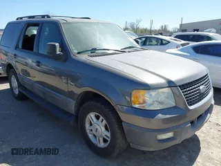 2005 Ford Expedition Special Service with VIN 1FMPU155X5LA91440, listed as a IAAI auction lot 41838687 with 260,084 mi miles. Bid and sale history available at carsss.com. Image 1.