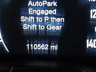 2019 Dodge Durango GT Plus with VIN 1C4RDHDG2KC645154, listed as a IAAI auction lot 41580079 with 110,562 mi miles and . Bid and sale history available at carsss.com. Image 16.