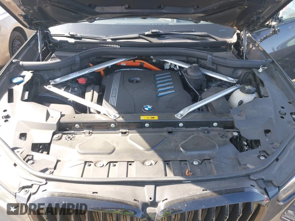 2022 BMW X5 xDrive45e with VIN 5UXTA6C07N9J29881, listed as a IAAI auction lot 42086373 with 63,510 mi miles and . Bid and sale history available at DreamBid. Image 10.