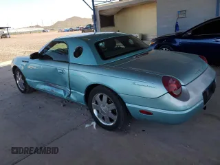 2002 Ford Thunderbird Hardtop Premium z VIN 1FAHP60A22Y109399, wystawiony jako Copart lot #61760324 z przebiegiem 137 158 mil mil oraz Szkoda całkowita • Salvage title. Historia ofert i sprzedaży dostępna na DreamBid. Obrazek 2.
