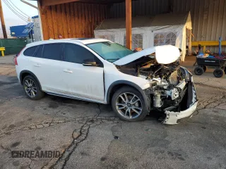 2015 Volvo V60 Cross Country T5 with VIN YV4612HK1F1001957, listed as a Copart auction lot 51150465 with 121,642 mi miles and Salvage Title. Bid and sale history available at carsss.com. Image 4.