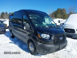 2024 Ford Transit Cargo with VIN 1FTBR2C84RKA92355, listed as a IAAI auction lot 41634542 with 7,300 mi miles and . Bid and sale history available at carsss.com. Image 1.