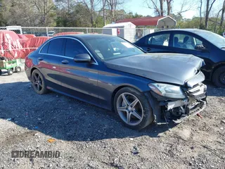 2016 Mercedes-Benz C 300 z VIN 55SWF4JB8GU160119, wystawiony jako IAAI lot #41887047 z przebiegiem 89 688 mil mil oraz . Historia ofert i sprzedaży dostępna na DreamBid. Obrazek 1.