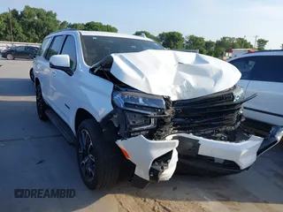 2024 Chevrolet Tahoe RST z VIN 1GNSCRKD3RR340893, wystawiony jako IAAI lot #42164396 z przebiegiem 9 849 mil mil oraz . Historia ofert i sprzedaży dostępna na DreamBid. Obrazek 1.
