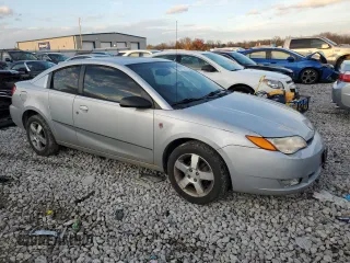 2006 Saturn ION z VIN 1G8AW15F66Z103900, wystawiony jako Copart lot #80871444 z przebiegiem 133 669 mil mil oraz Szkody całkowita. Historia ofert i sprzedaży dostępna na DreamBid. Obrazek 4.