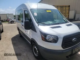 2018 Ford Transit z VIN 1FTYE1CM4JKB42317, wystawiony jako IAAI lot #42558333 z przebiegiem 204 042 mil mil oraz . Historia ofert i sprzedaży dostępna na DreamBid. Obrazek 19.
