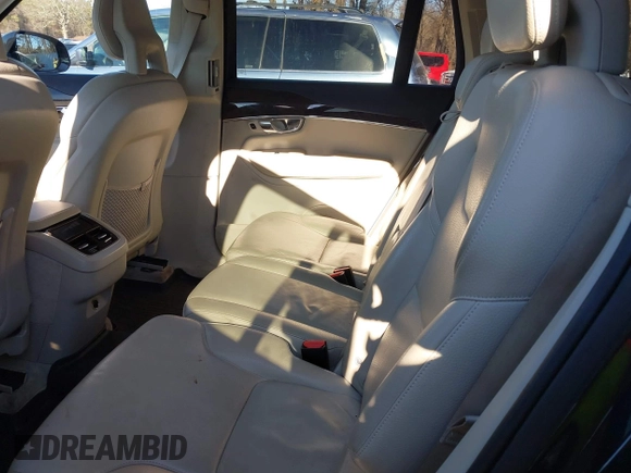 2016 Volvo XC90 T6 Momentum with VIN YV4A22PK3G1021640, listed as a IAAI auction lot 41104482 with 128,315 mi miles and . Bid and sale history available at carsss.com. Image 8.