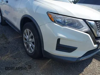 2018 Nissan Rogue SV with VIN KNMAT2MT1JP592478, listed as a IAAI auction lot 42023291 with 27,406 mi miles. Bid and sale history available at carsss.com. Image 6.
