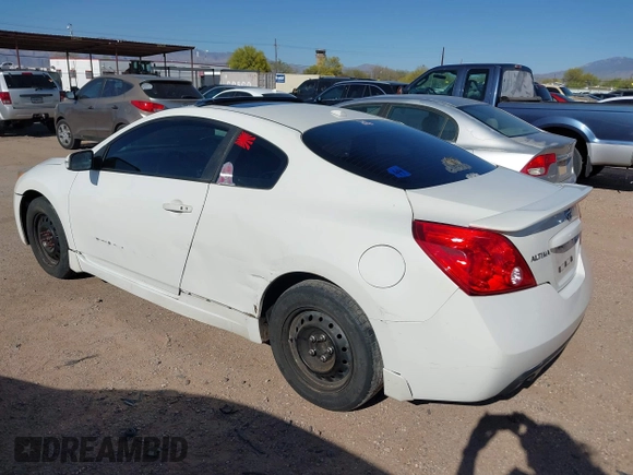 2011 Nissan Altima 2.5 S with VIN 1N4AL2EPXBC146961, listed as a IAAI auction lot 41950361 with 204,079 mi miles. Bid and sale history available at carsss.com. Image 3.