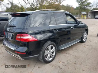 2015 Mercedes-Benz M 350 с VIN 4JGDA5JB5FA547338, выставлен на аукционе IAAI как лот 40847468 с пробегом 144 658 миль миль и . История ставок и продаж доступна на DreamBid. Изображение 4.