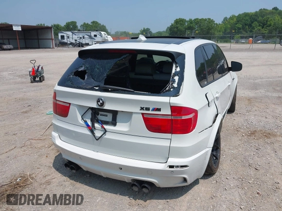 2010 BMW X5 M z VIN 5YMGY0C53ALK26006, wystawiony jako IAAI lot #42329794 z przebiegiem Nie podano mil oraz . Historia ofert i sprzedaży dostępna na DreamBid. Obrazek 6.