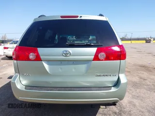 2008 Toyota Sienna CE with VIN 5TDZK23C28S158951, listed as a IAAI auction lot 41986003 with 67,696 mi miles. Bid and sale history available at carsss.com. Image 17.