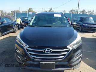 2018 Hyundai Tucson SEL z VIN KM8J33A43JU790981, wystawiony jako IAAI lot #42222023 z przebiegiem 63 924 mil mil oraz . Historia ofert i sprzedaży dostępna na DreamBid. Obrazek 12.