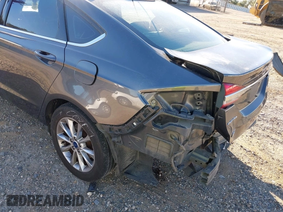 2017 Ford Fusion SE with VIN 3FA6P0H71HR369779, listed as a IAAI auction lot 40942962 with 123,956 mi miles and . Bid and sale history available at DreamBid. Image 18.
