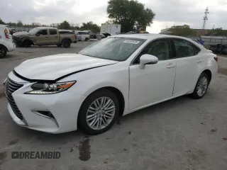 2018 Lexus ES with VIN 58ABK1GG9JU108336, listed as a Copart auction lot 48292635 with 68,190 mi miles and Salvage Title. Bid and sale history available at carsss.com. Image 1.