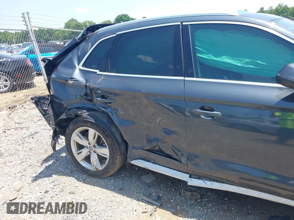 2019 Audi Q5 Premium with VIN WA1ANAFY1K2086400, listed as a IAAI auction lot 42483269 with 83,062 mi miles and . Bid and sale history available at DreamBid. Image 6.