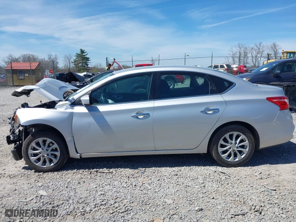 2019 Nissan Sentra SR with VIN 3N1AB7APXKY451032, listed as a IAAI auction lot 39229170 with 113,948 mi miles. Bid and sale history available at carsss.com. Image 15.