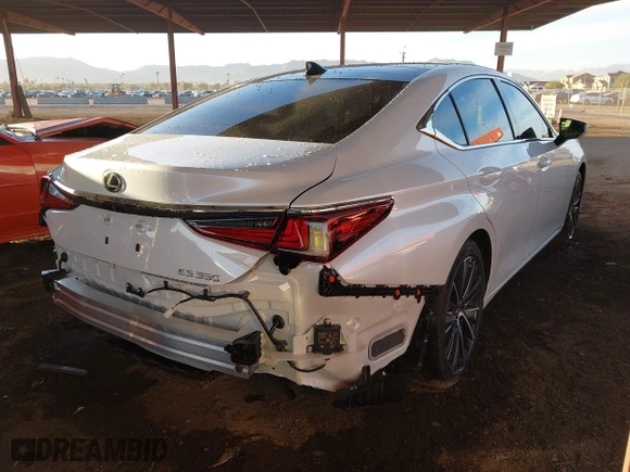 2025 Lexus ES with VIN 58ADZ1B18SU191654, listed as a IAAI auction lot 41576445 with 1 mi miles. Bid and sale history available at carsss.com. Image 4.
